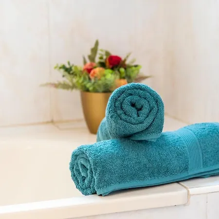 17 Cristianos By The ,wifi Апартаменты *