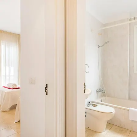 17 Cristianos By The ,wifi Арона